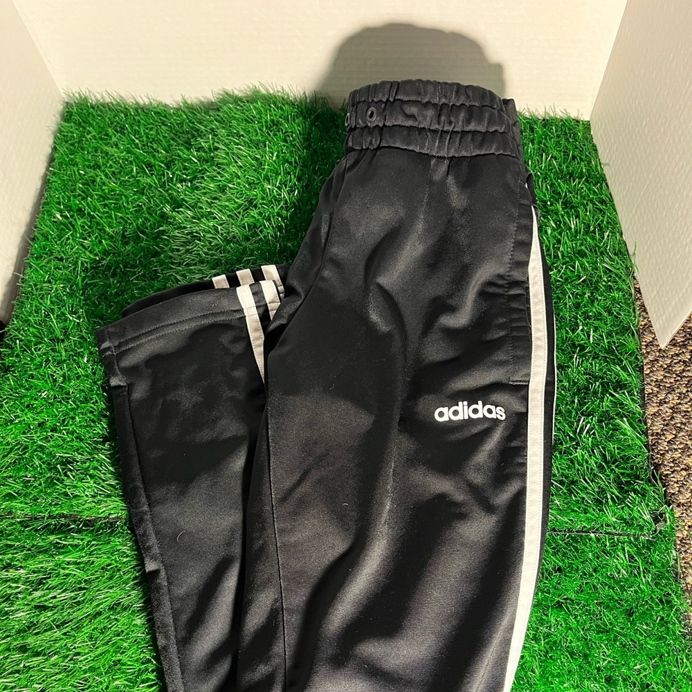 Adidas sweatpants